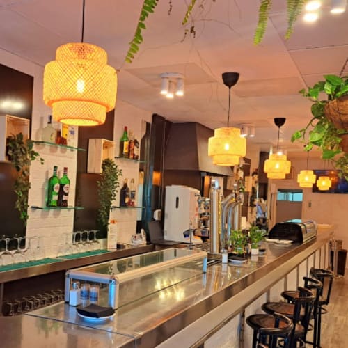 Kauna Lounge And Sushi Bar, Alcorcón