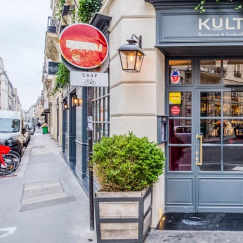 Kult, Paris