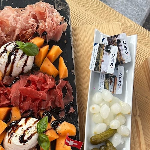 L'Amicalement Votre, Nendaz