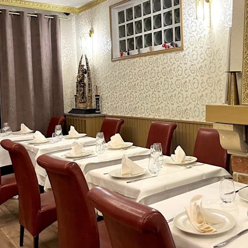 Mangalore Lounge, La Celle-Saint-Cloud