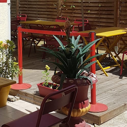 Handi, Auvers-sur-Oise