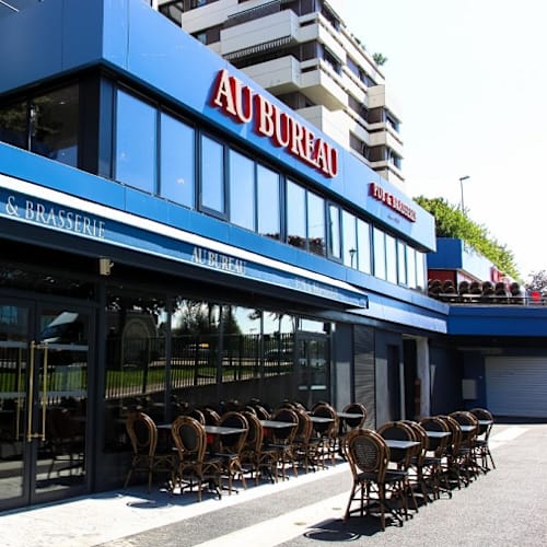 Au bureau Suresnes, Suresnes