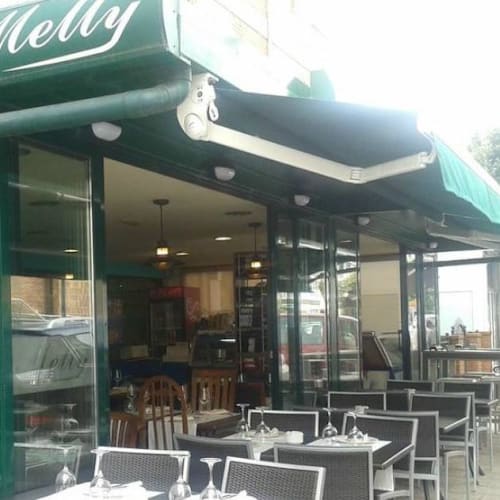 Melly, Somo