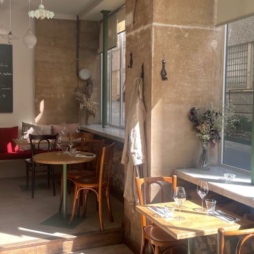 L'Insolite, Paris
