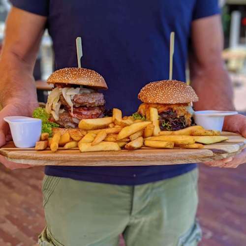 Cafe Mereboer, Groet