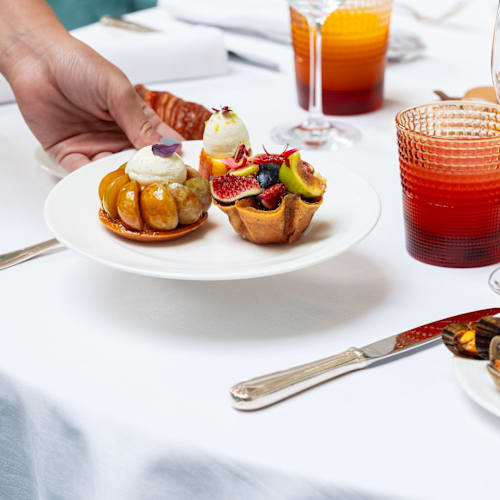 La Bauhinia - Shangri-La Paris, Paris