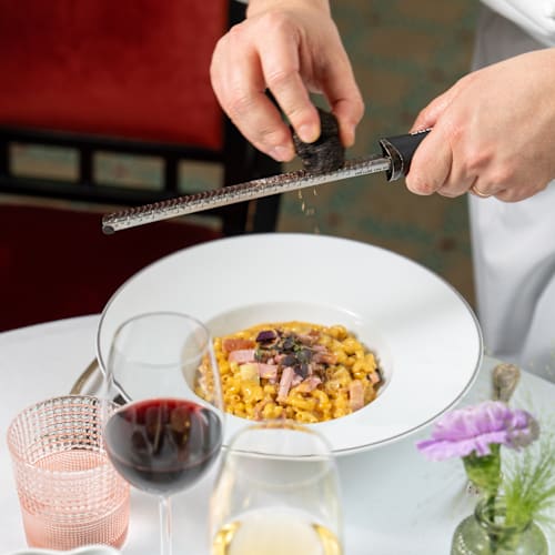 La Bauhinia - Shangri-La Paris, Paris