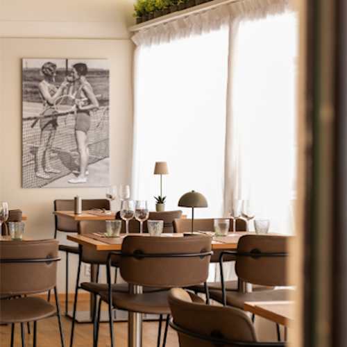 Open cafe, Collonge-Bellerive