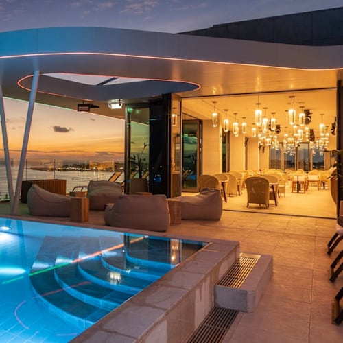 The Upper Deck, Estoril