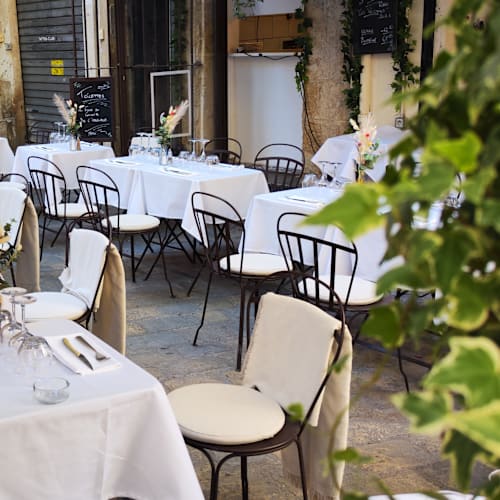 Arev, Aix-en-Provence