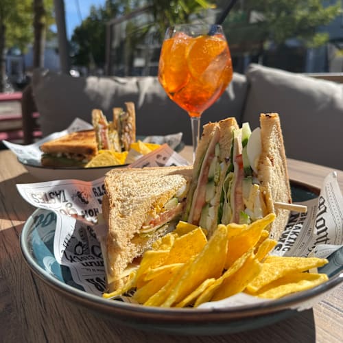 Noah Eetcafé Sneek, Sneek
