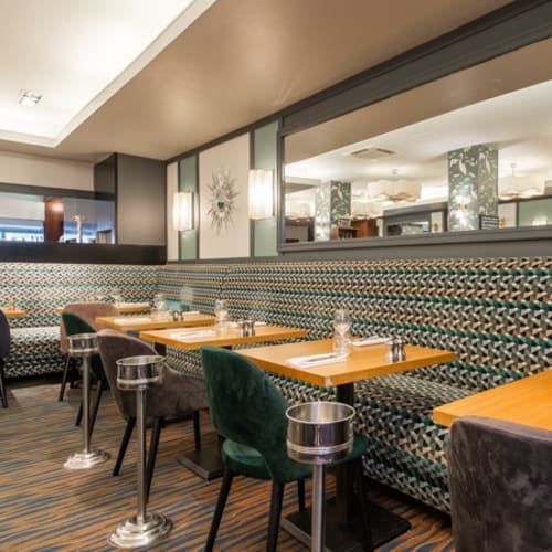 Vin et Marée - Suffren, Paris