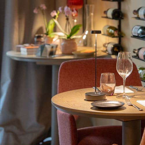 Mantel - Table 22, Cannes