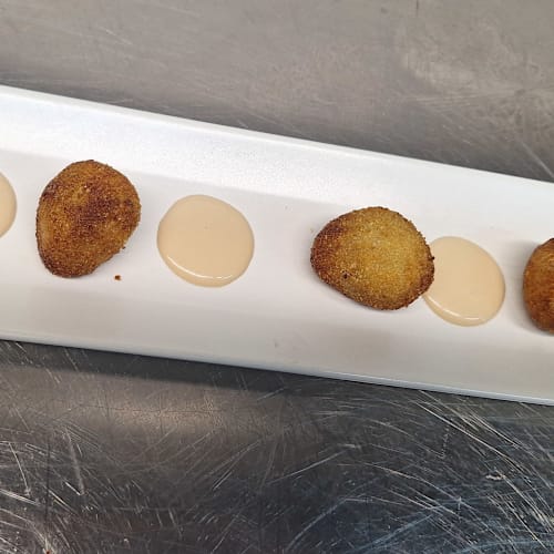 Mode' Food & Drink, Scerne