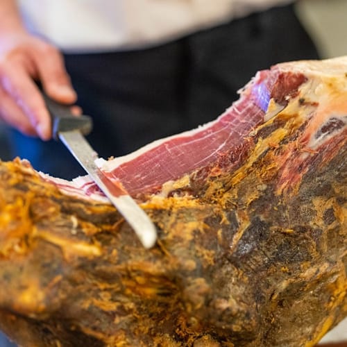 Mode' Food & Drink, Scerne