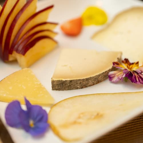 Mode' Food & Drink, Scerne