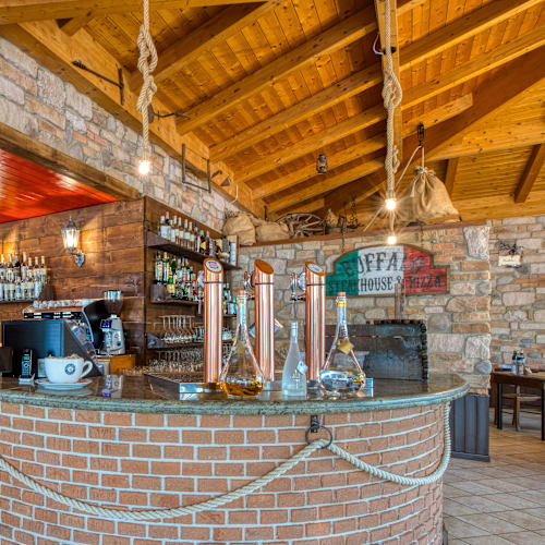 Buffalo Steakhouse & Pizza, Colà