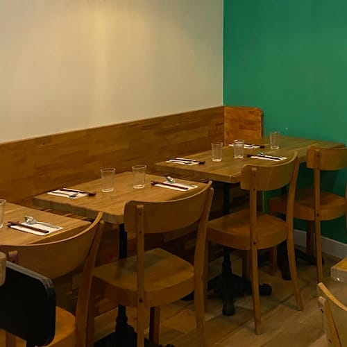 Vi Nha, Paris