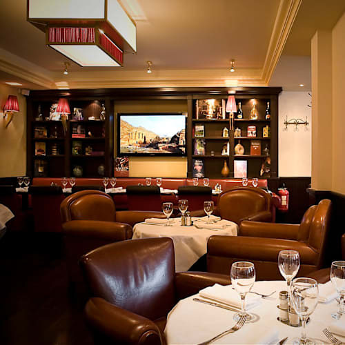 Le Cardinal, Paris