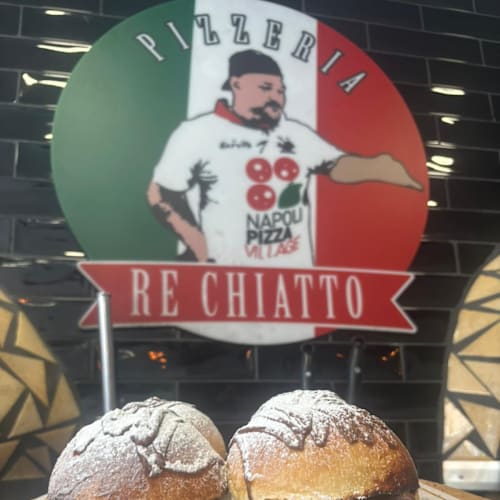 Re chiatto pizzeria, Napoli