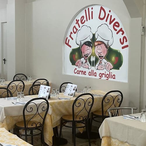 Fratelli Diversi, Milan