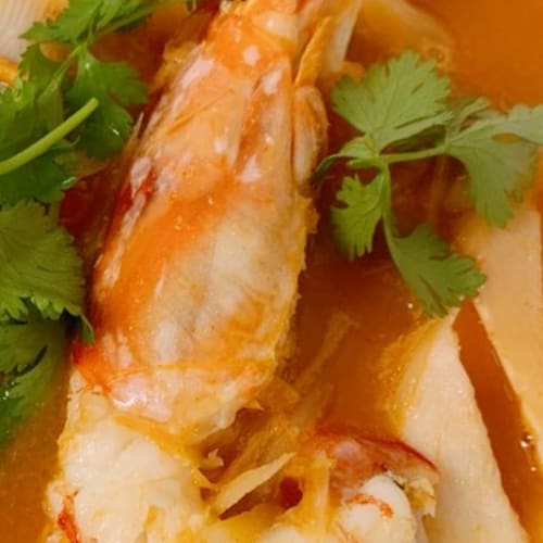 Chekiang Royal thai, Roma
