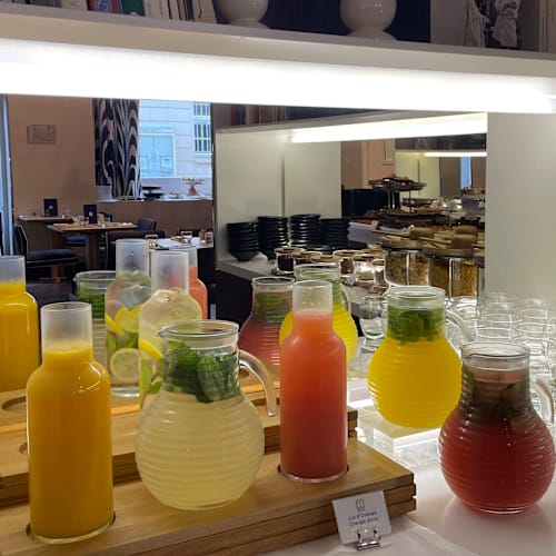 Bel-Ami Café, Paris