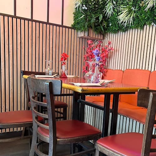 Ha Noi C'Bon, Paris