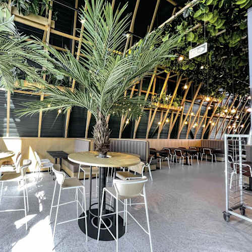 L’Adriatique, Lancy