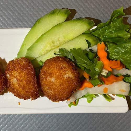 Thai Samut, Paris