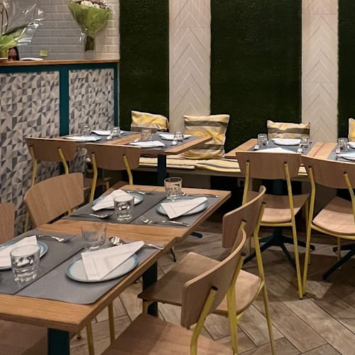 Thai Samut, Paris