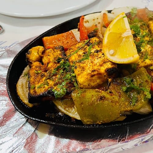 Salt n' Pepper (Indian Tandoori ), Sitges