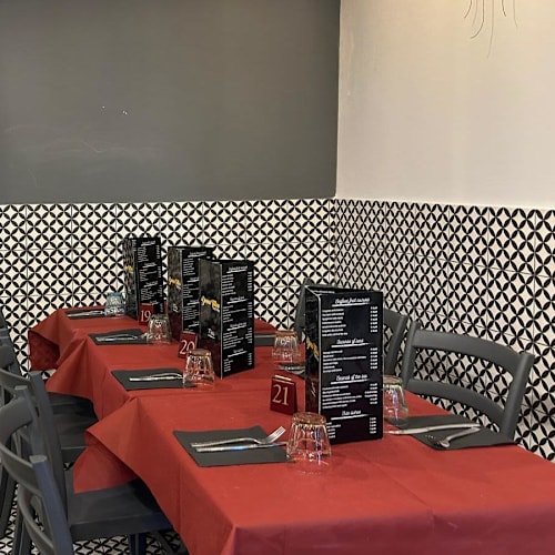 Donna Tuttina, Napoli