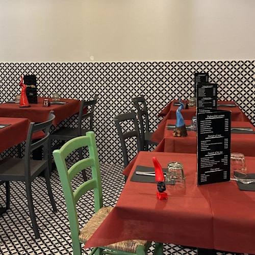 Donna Tuttina, Napoli