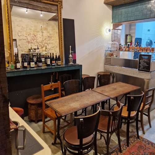 Paprika Latina, Paris