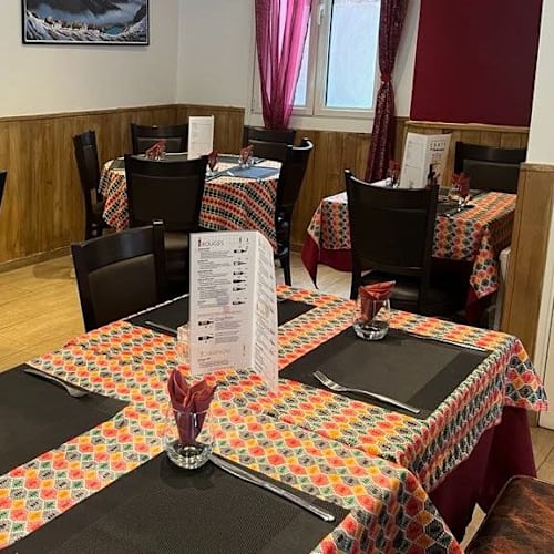 L'Everest Kitchen, La Garenne-Colombes