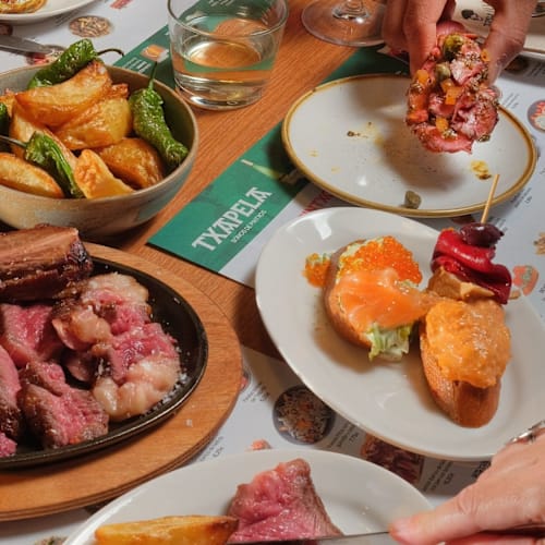 Txapela - Plaça Catalunya, Barcelona
