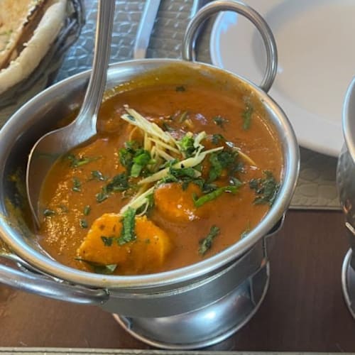 New Delhi Indian Tandoori Restaurant, Porches