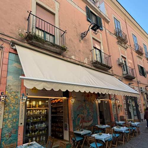 Sole Di Vietri, Vietri sul Mare