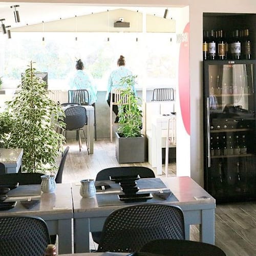 Maki Sushi, Parede