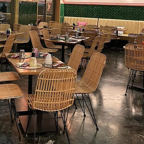 Maui Hawaiian Restaurant , Milano