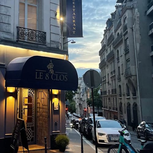Le 8 Clos, Paris