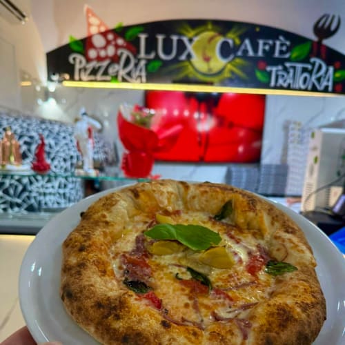Lux Cafè, Napoli