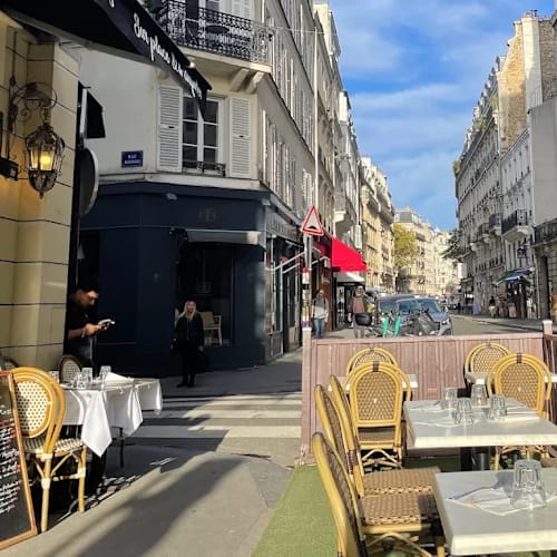 Gusto Italia, Paris