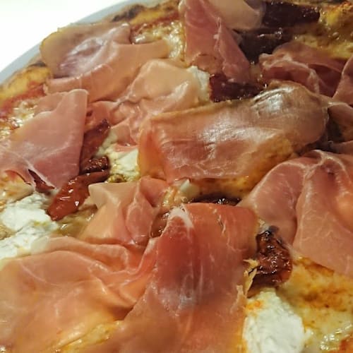 Dietro l'angolo trattoria pizzeria, Dervio