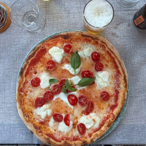 Dietro l'angolo trattoria pizzeria, Dervio