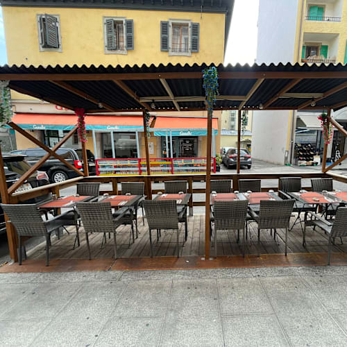 Anar, Genève