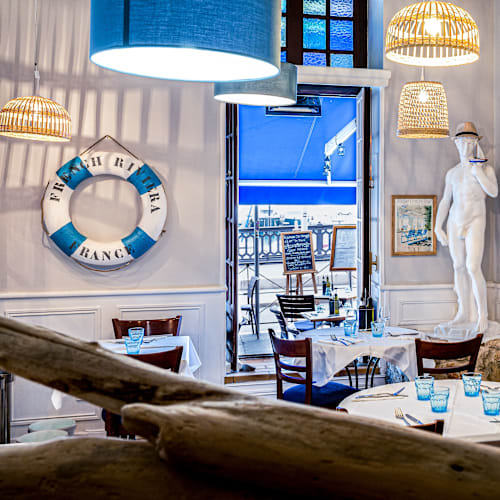 La Barque Bleue, Nice