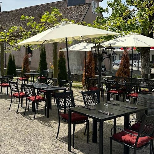 Au Boeuf Rouge, Crassier