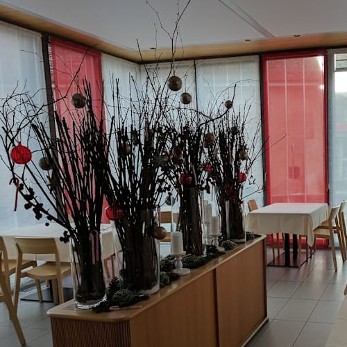 Au Boeuf Rouge, Crassier